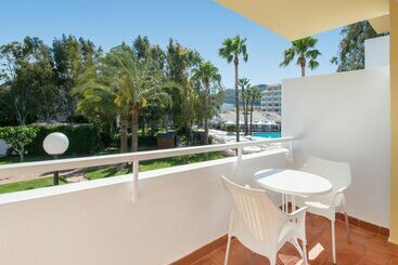 هتل Iberostar Waves Ciudad Blanca
