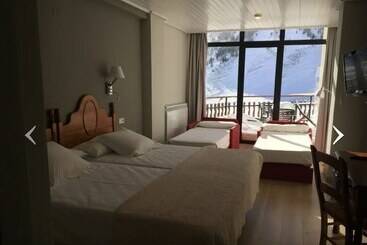 فندق Edelweiss Candanchu