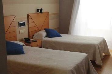 هتل Duerming Justo