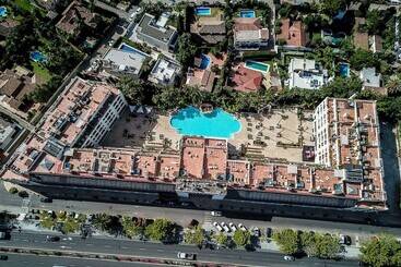 Appartment Guadalpin Suites