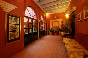هتل Casa De Carmona