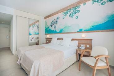 هتل Iberostar Waves Las Dalias - All Inclusive