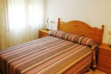 هتل Hostal Cuatro Esquinas