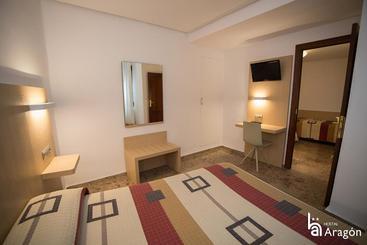 هتل Hostal Aragón