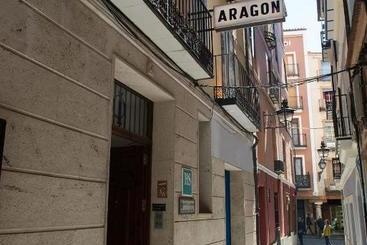 هتل Hostal Aragón