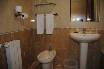 هتل Hostal El Mirador