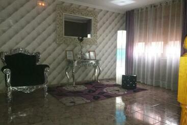 هتل Hostal Texas 2
