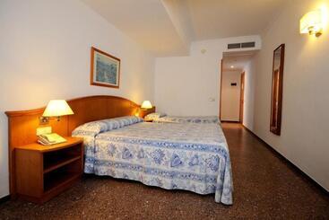 Hotel Ramblamar