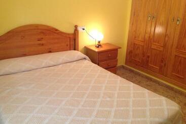 فندق Hostal Julio