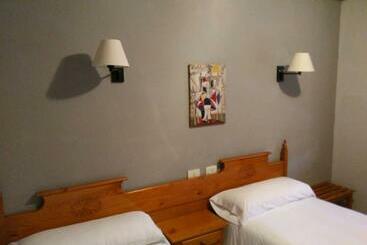 هتل Hostal San Telmo