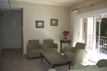 هتل Hostal Rey Teodomiro