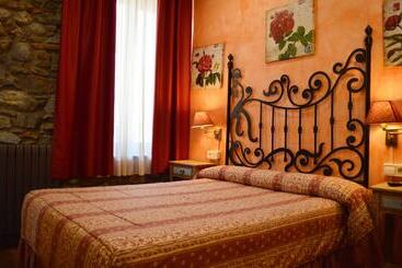 Hostal Vall D Aneu By Arcas & Sambola