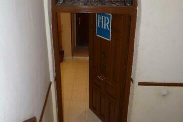 هتل Hostal Fernandez
