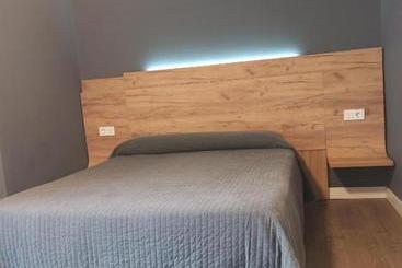 هتل Bearan Bar & Rooms