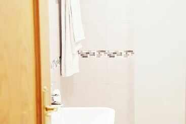 هتل Hostal Puerta Bonita Vista Alegre