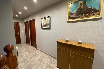 هتل Hostal La Ruta