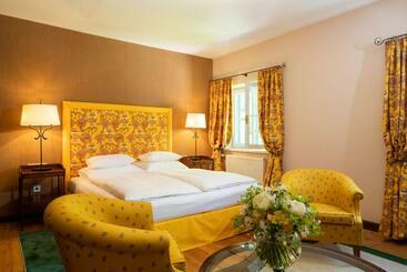 Der Knappenhof   Hotel & Restaurant
