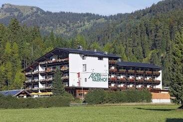 Отель Achentalerhof
