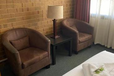 هتل Aviators Lodge