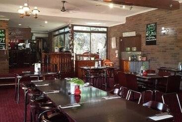 호텔 Cattleman's Rest Motor Inn