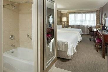 בית מלון כפרי Sheraton Cavalier Calgary