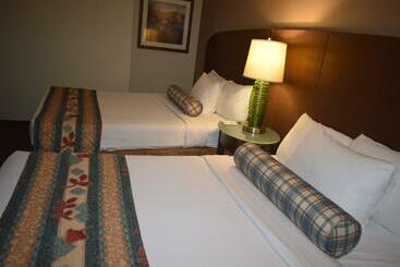 هتل Travelodge  By Wyndham Chilliwack