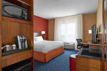 هتل Fairfield Inn & Suites By Marriott St. John S Newfoundland