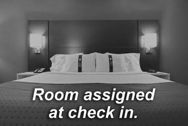 هتل Holiday Inn Sydney   Waterfront, An Ihg