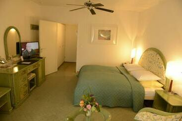 Hotel Sasso Boretto