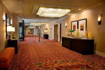 فندق Toronto Airport Marriott