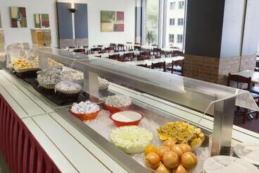 فندق Travelodge By Wyndham Montreal Centre