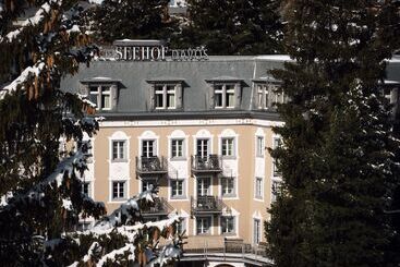 ホテル Precise Tale Seehof Davos