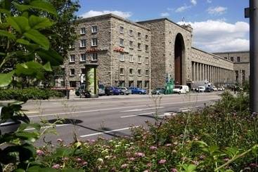 هتل Intercity Stuttgart