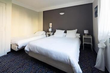 فندق Auberge De La Tour
