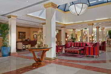 هتل Hilton Fujairah Resort