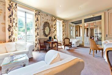 Отель Grand Hôtel De Montespan Talleyrand