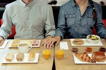 בית מלון כפרי Ibis Lyon L'Isle d'Abeau