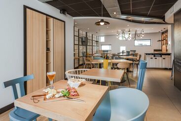 فندق Campanile Chartres Centre Gare Cathédrale