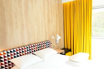 هتل Ibis Styles Caen Centre Historique