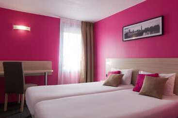 בית מלון כפרי The Originals City, Tabl Hôtel, Cambrai