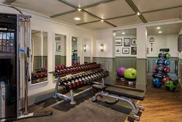 100 Queen S Gate Hotel London, Curio Collection By Hilton