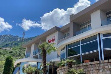 هتل Residence Rely