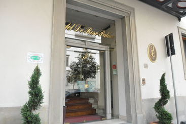 De Rose Hotel