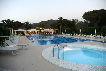 בית מלון כפרי Dei Coralli