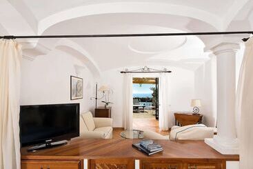 Hotel Covo Dei Saraceni