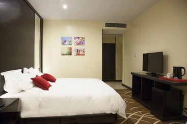 Tehran Grand Hotels