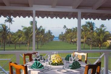 هتل Nisbet Plantation Beach Club