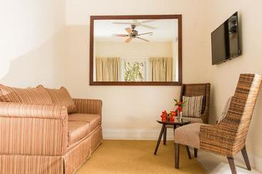 هتل Ocean Terrace Inn