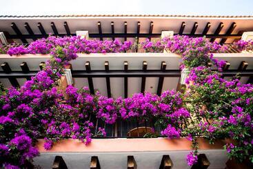 Hosteria Las Quintas Hotel Restaurante Bar