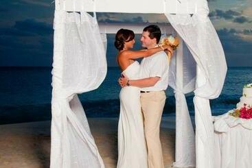 All Inclusive Divi Little Bay Beach Resort